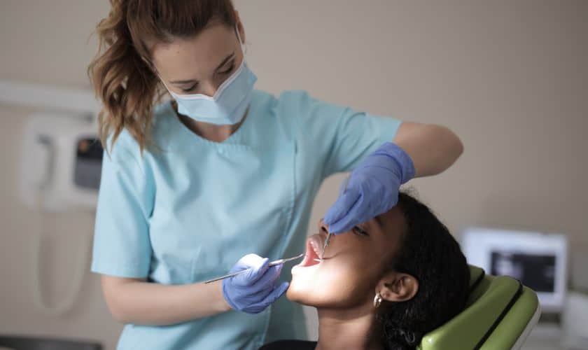 Handling A Broken Tooth: Advice From An Emergency Dentist